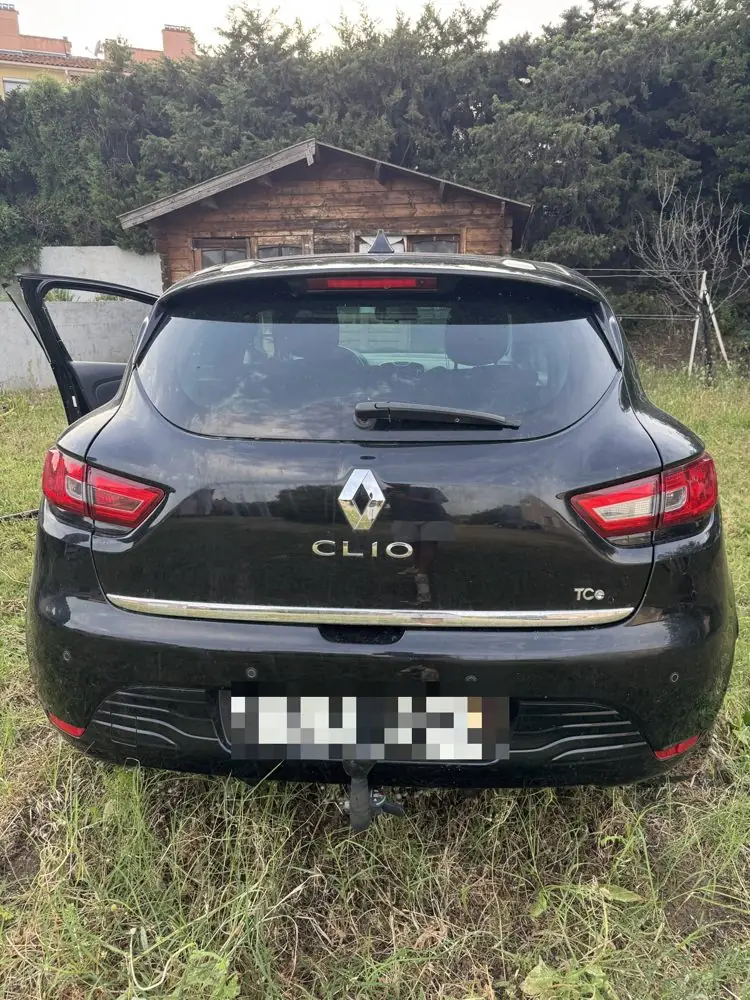 Renault Clio 4 Limited rachetée en l'état